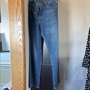 Men’s Size 36x34 Levi’s Signature Relaxed Fit Jeans